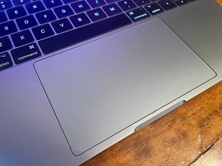 MacBook Pro 13" 2017 | i5 2.3 GHz | 8 GB RAM | 256 GB SSD | BDB