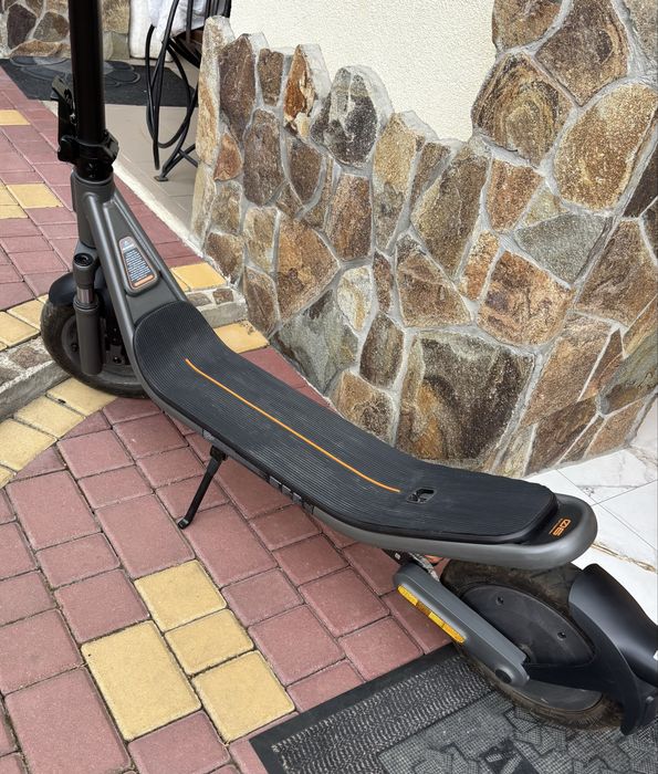 Продам електросамокат XIAOMI Electric Scooter 6 GL