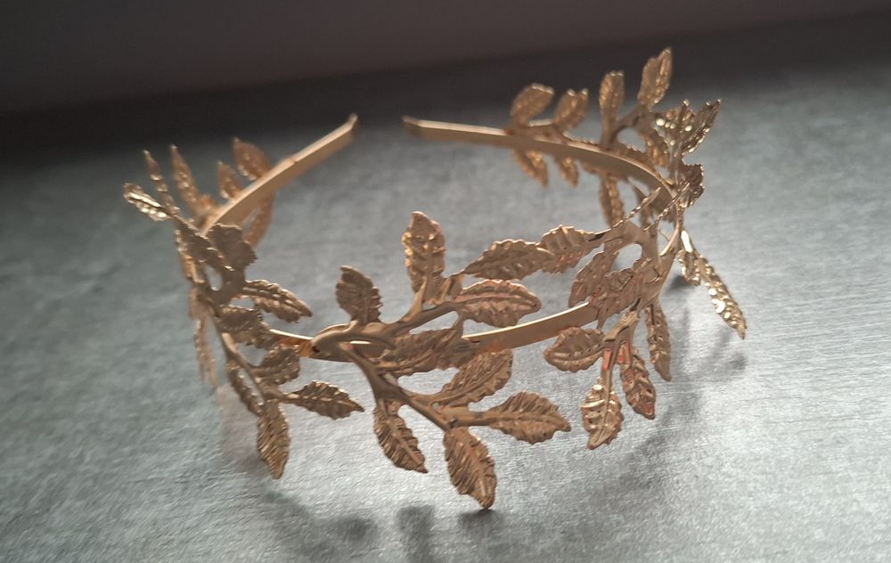 Tiara/opaska  a la liść laurowy