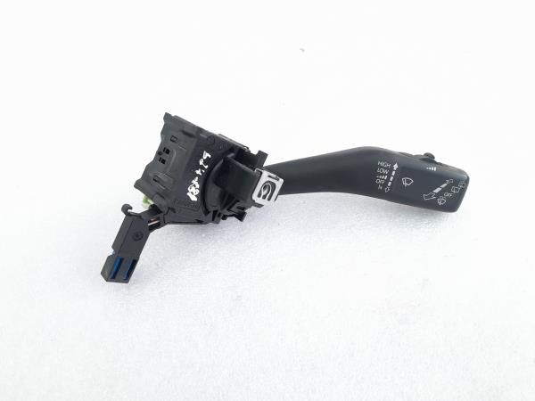 Conjunto / manetes de luzes e limpa vidros SEAT Leon (1P1)