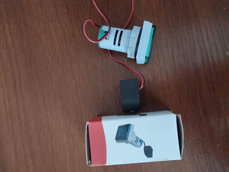 Цифровий вольтметр,амперметр,герцметр