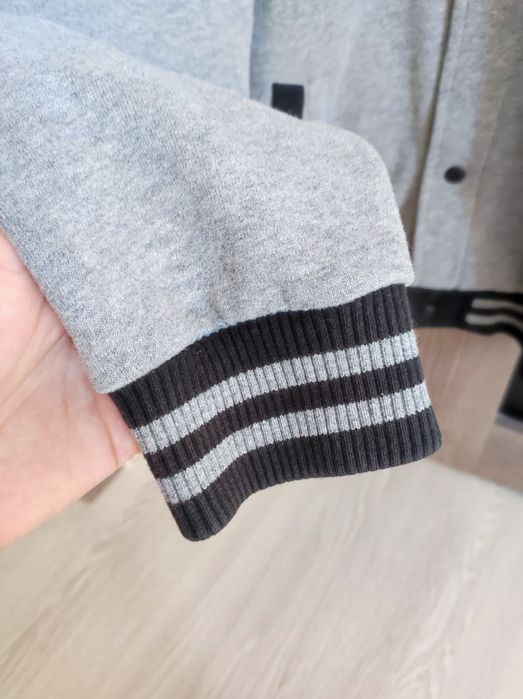 Куртка на підлітка