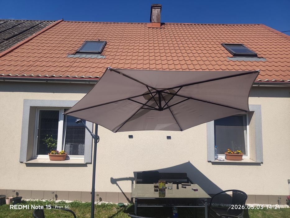Parasol ogrodowy średnica 3m