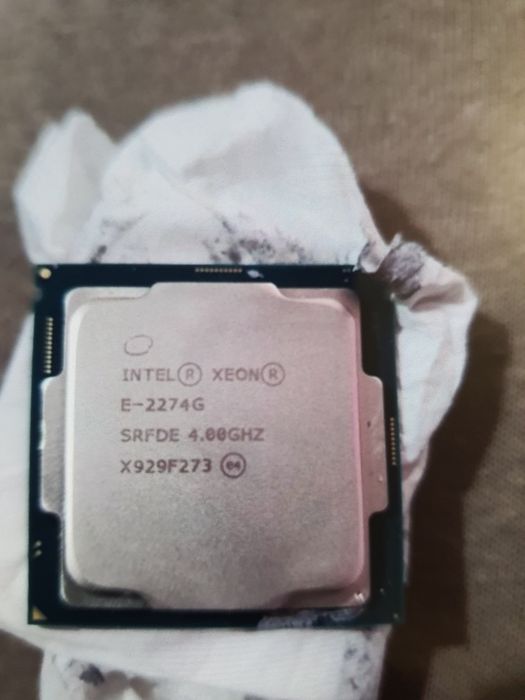Procesor Intel Xeon E-2274G