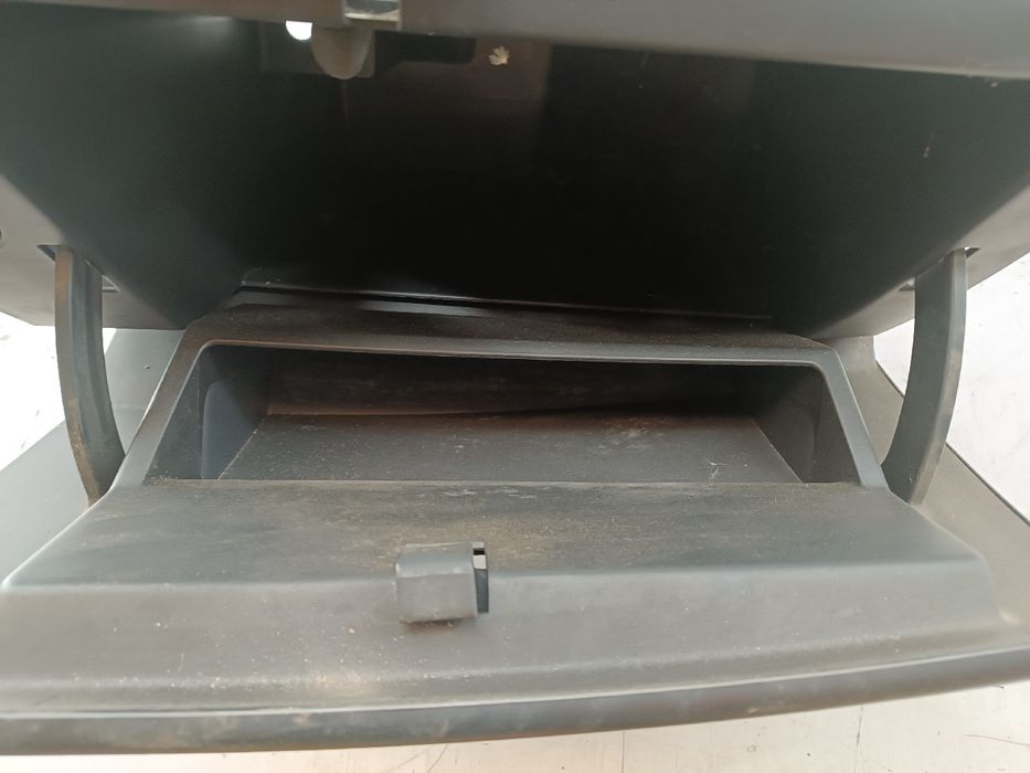Porta luvas - renault megane ii grandtour (km0/1_) | 03 - 12