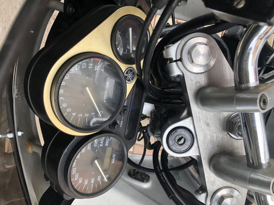 Спортбайк Yamaha fazer fzs 600