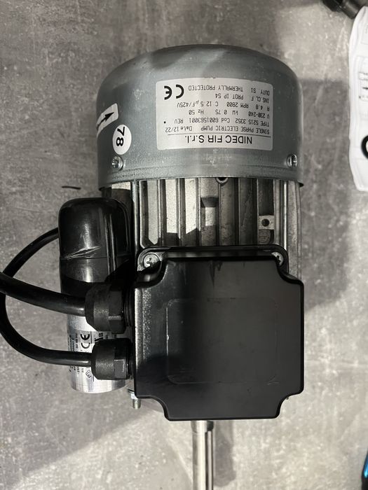 Silnik 230 V, 0,75 kW, 2800 RPM