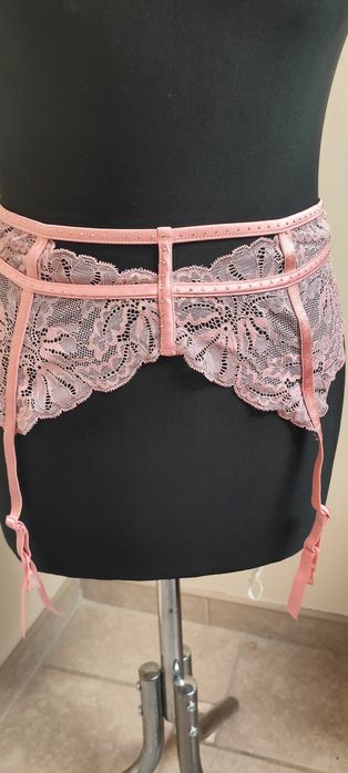 Pas do pończoch Censored rozm M