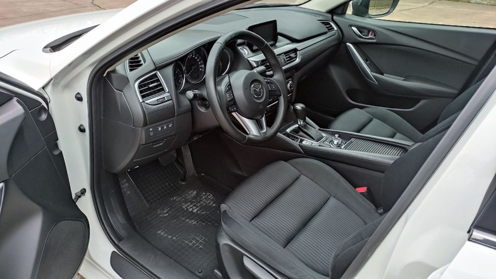 Mazda 6 офіційне авто.