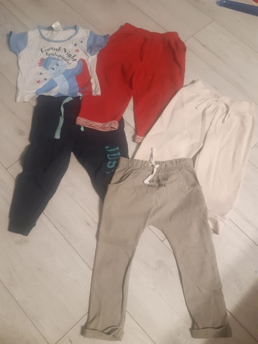 Sprzedam spodnie dresowe na wzrost 92 cm