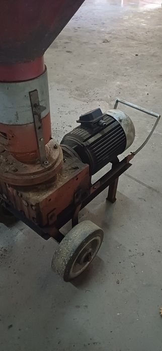 Máquina para  pellets