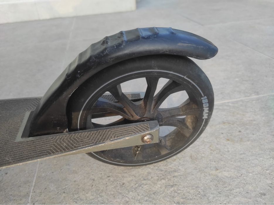 Hulajnoga Revoe Air180