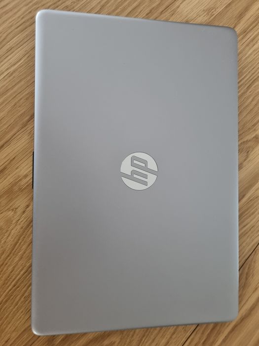 Laptop HP 255 G9