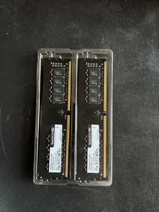 Оперативна памʼять 2х8 гб ddr4