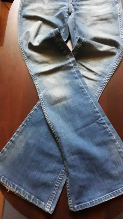 Sprzedam spodnie damskie wrangler .