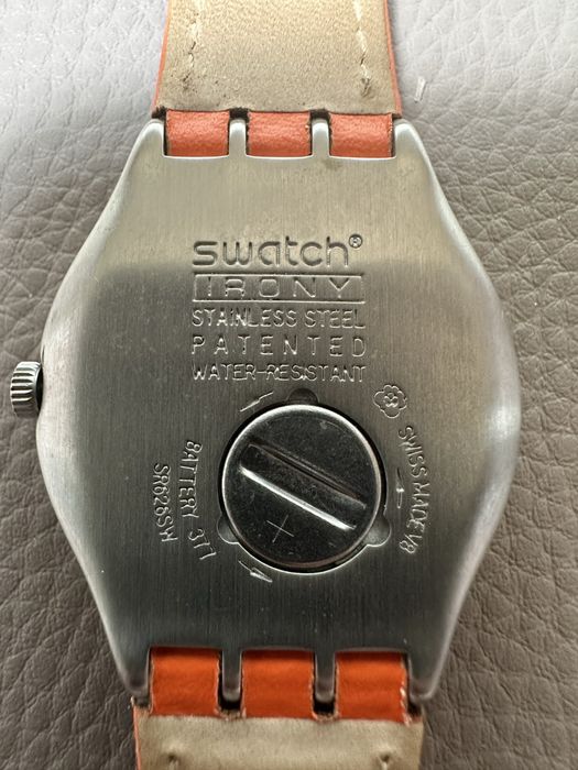 Relógio Swatch - Ref. YGS763 - “Jean´s Me” - 2013