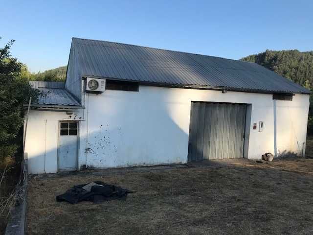 Armazém /Oficina com terreno