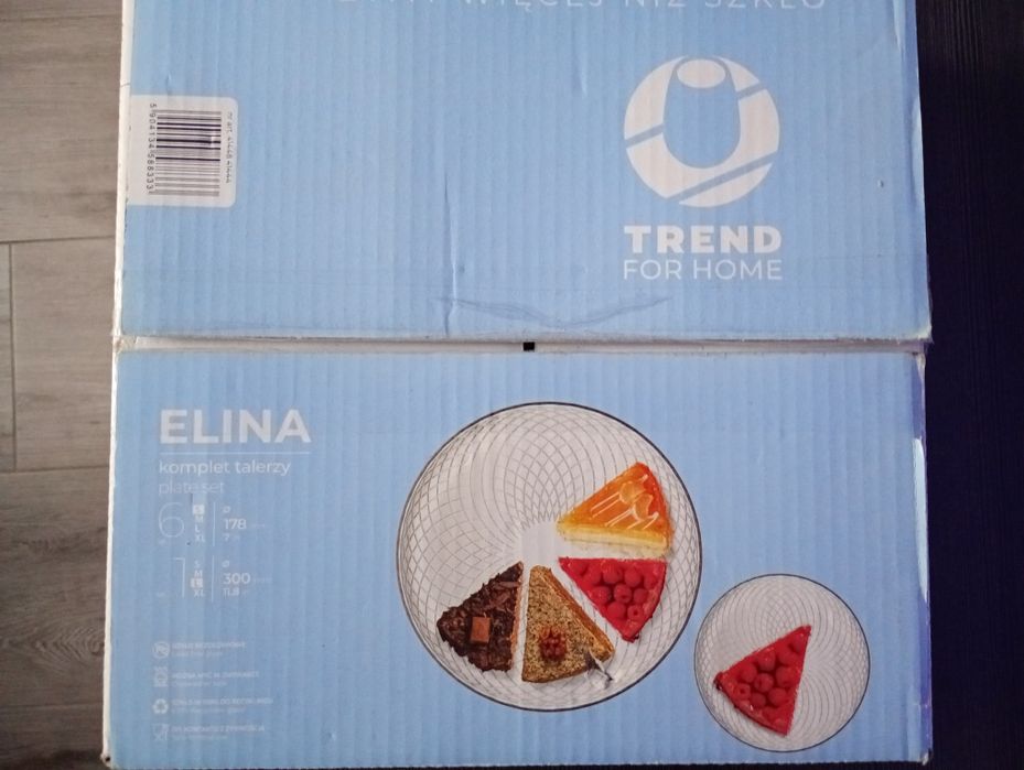 Zestaw talerzy nowy