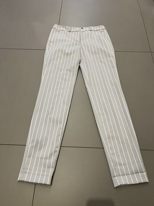 Dwuczęściowy szary komplet damski Mohito XS