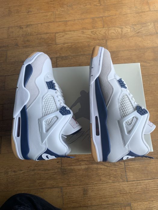 Nike SB x Air Jordan 4 Retro - white/navy 43