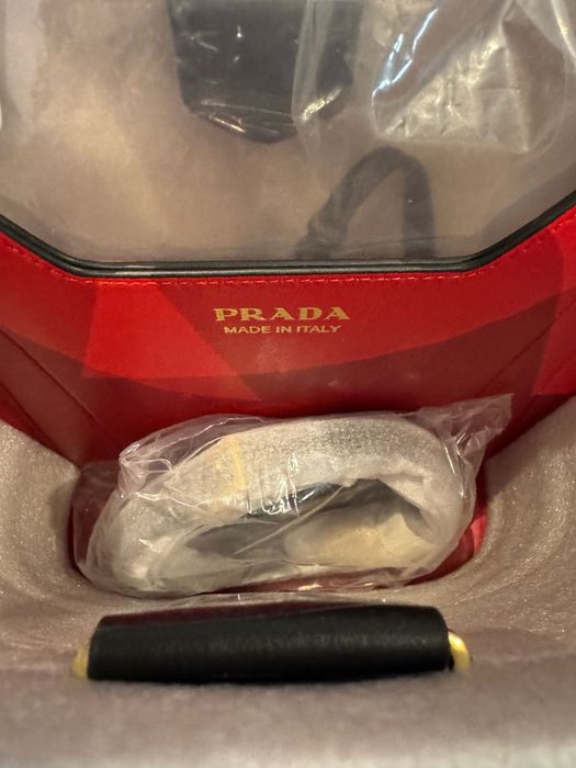 Mala Mini Prada Black Saffiano Leather Red