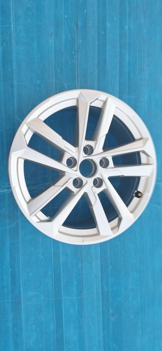 Felga aluminiowa pojedyncza 1szt Oryginał Audi a3 17 cali 5x112