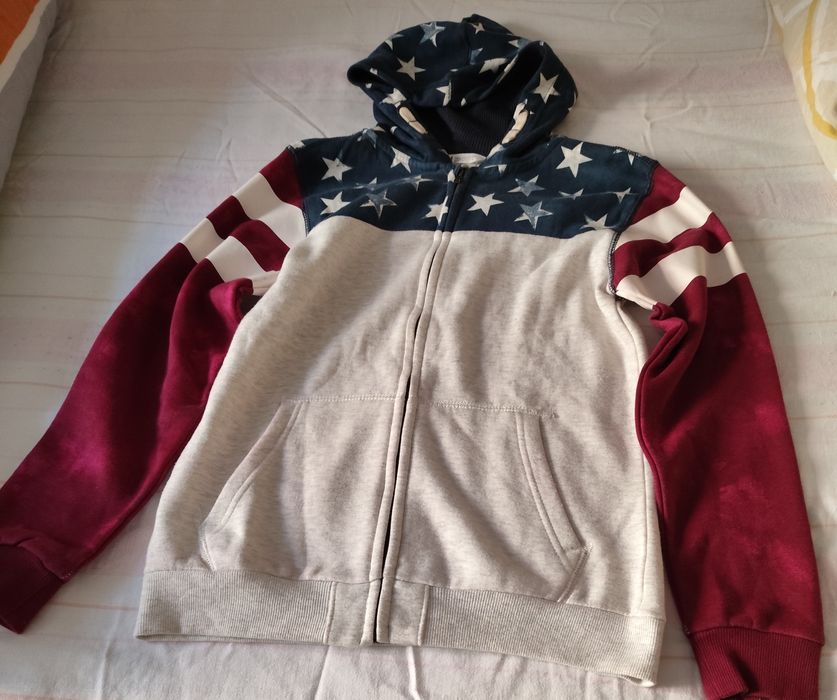 Bluza dresowa z kapturem