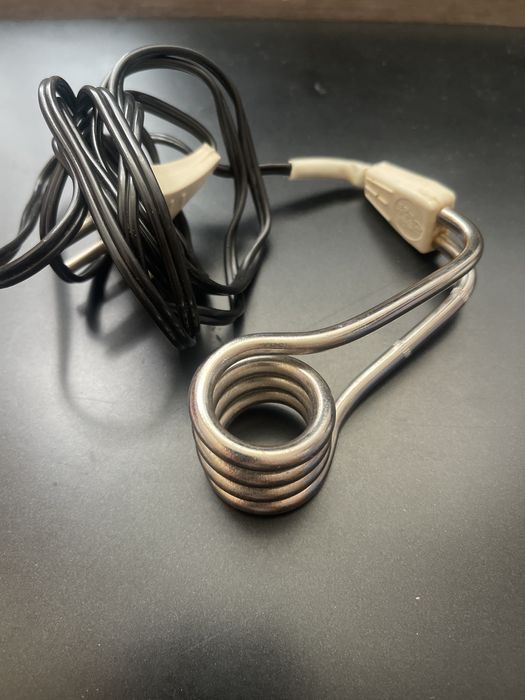 Кипятильник+стакан+пластиковый контейнер