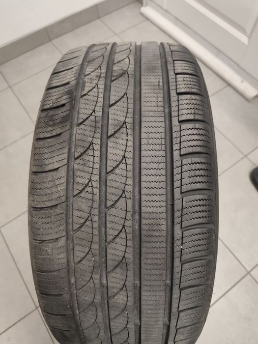 Opony R19 255/40 Imperial