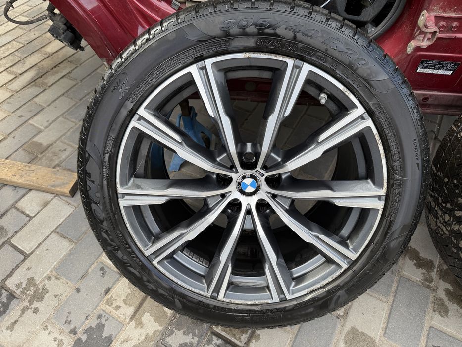 Комплект оригінальних дисків BMW та шин 740M  G05 G06