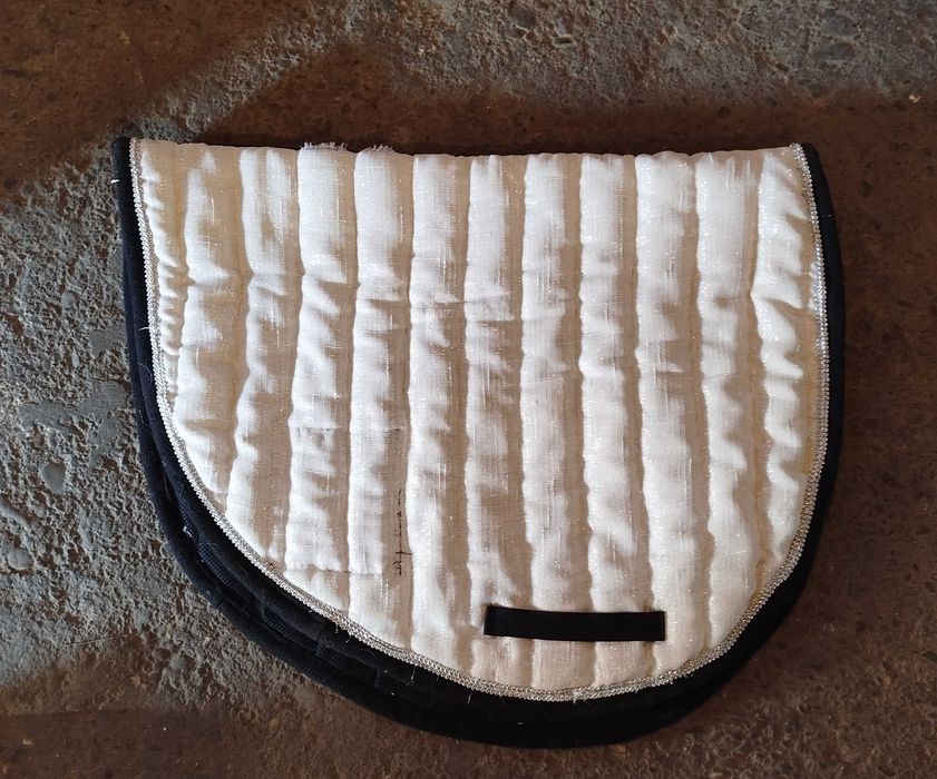 Sprzedam 3 czapraki Full