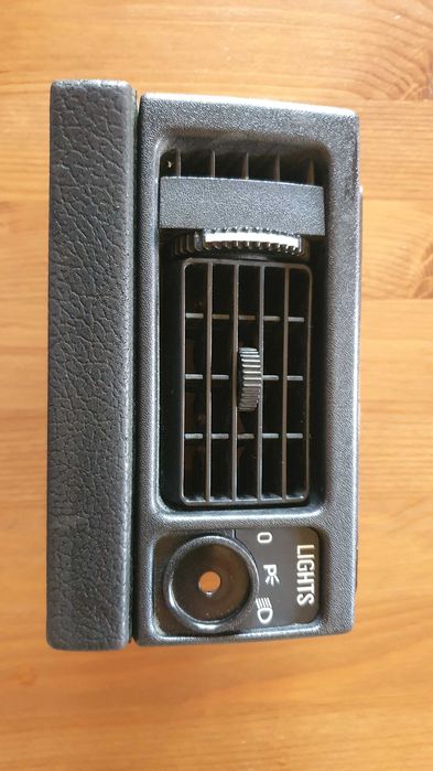 Grelha de ventilação Volvo 200 Series 1975 a 1982