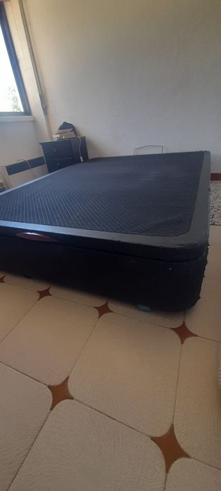 Cama de casal  sommier + Colchão