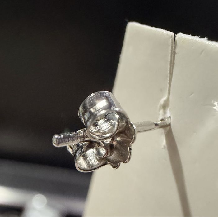 Par de brincos em prata