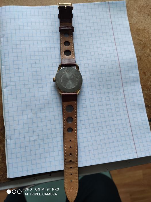 Колекційний німецький годинник Exquisit.