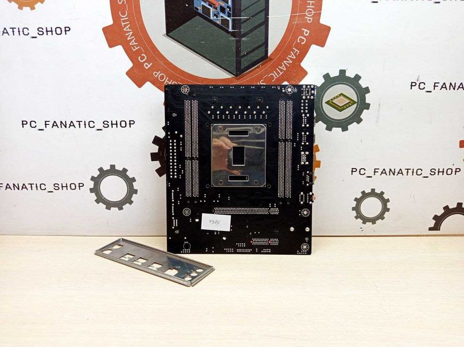 Материнська плата JINGSHA X79 M-S V1.0 Xeon E5-2643 V2 16 GB DDR3