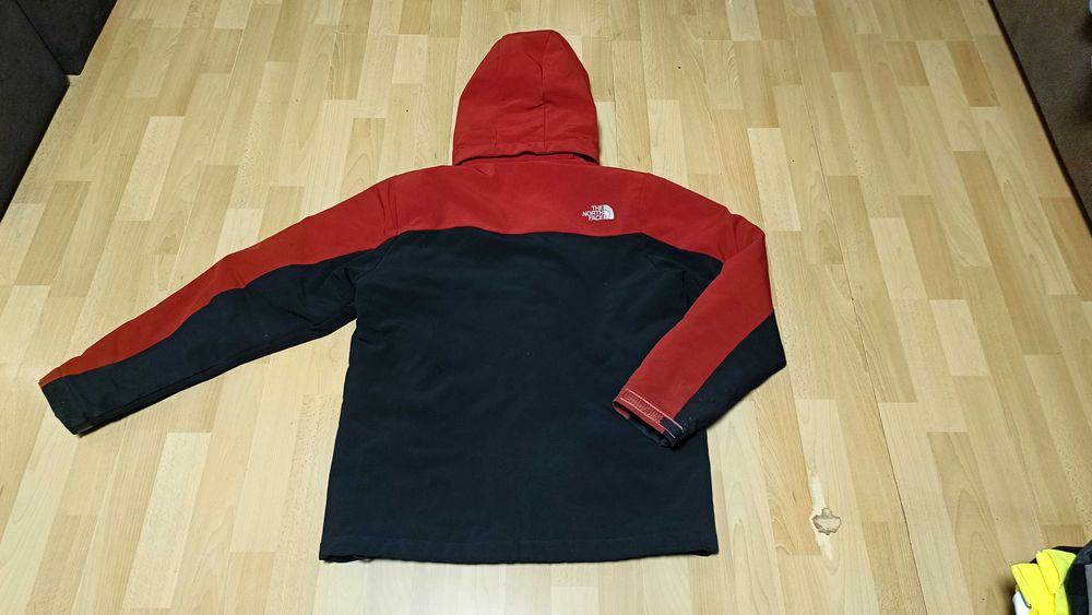 Męska zimowa kurtka softshell THE NORTH FACE r.M stan bardzo dobry