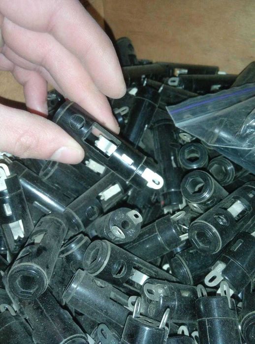 Лампы, светильники,  сигнальная арматура, панели. патроны разные