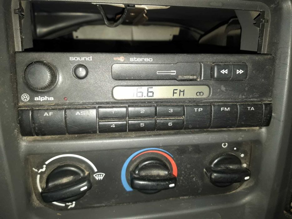 Radio VW ALPHA stary VW.