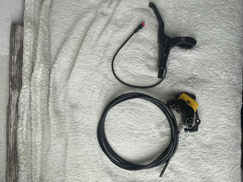 Гідравлічні гальма/тормоза Nutt y-5 4 поршня правосторонні