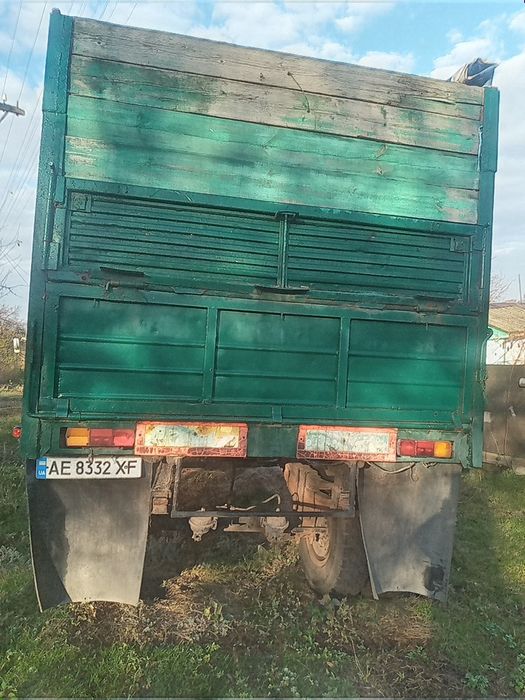 Камаз 5320 с прицепом.