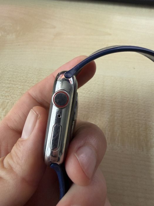 Apple Watch 5 gen , esim, chrome