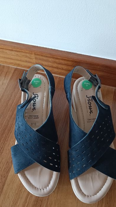 Sandały damskie  zamszowe