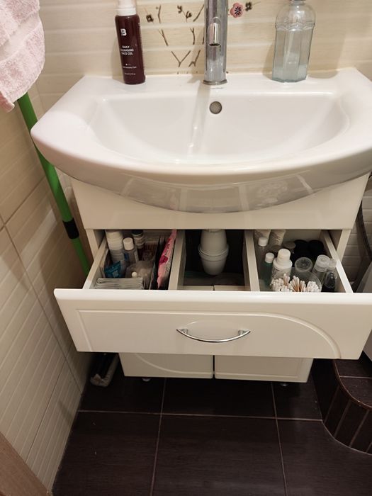 Тумба з умивальником 60см, раковина, ванна, душова.