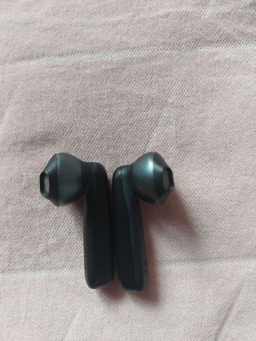 Bezprzewodowe słuchawki JBL tune 220 TWS