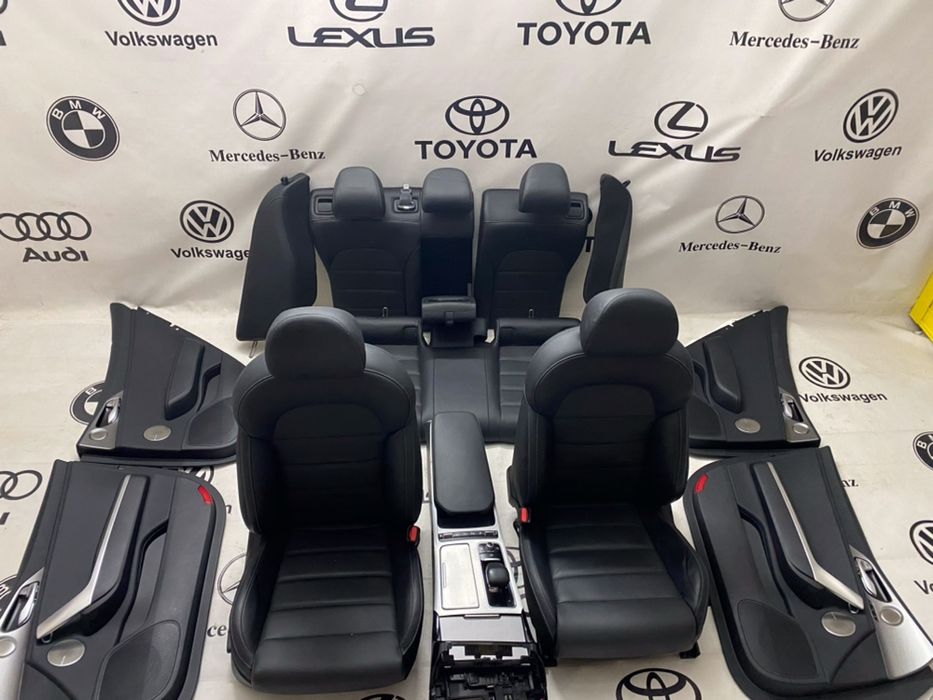 Kia stinger GT салон сідушки карти кресла підлокотник