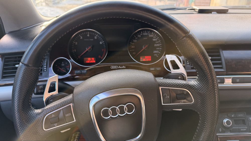 Audi A8 4.2 Benzyna Zamiana