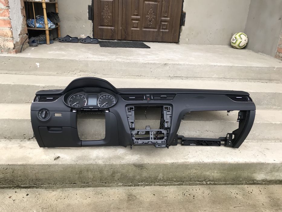 Торпеда безпека airbag Skoda octavia А5