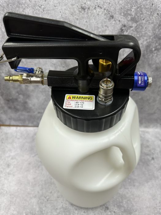 FreeTec Pneumatyczna Pompa do Oleju ATF 10L z Adapterami