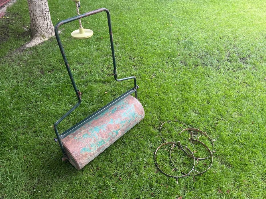 Walec ogrodowy do trawy trawnika 80 cm plus aerator - kolce